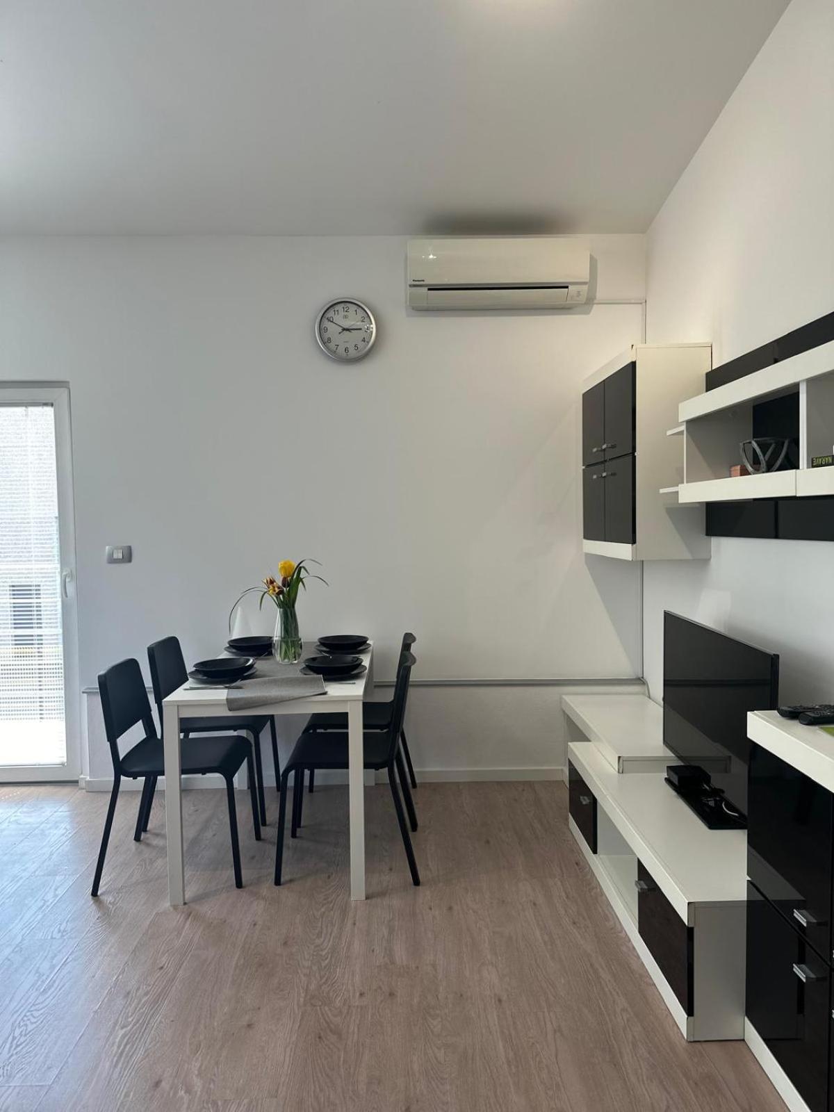 Apartment Stucin Vipava Εξωτερικό φωτογραφία